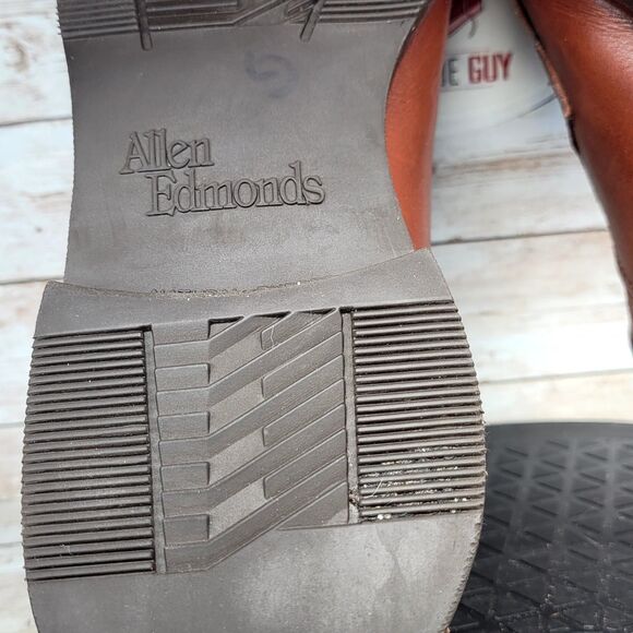 Allen Edmonds Men's Size 9 STOCKBRIDGE Brown Leather Lace Up Derby Shoes - Picture 16 of 16